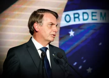 Bolsonaro fala em voltar à Presidência: “Missão não acabou”