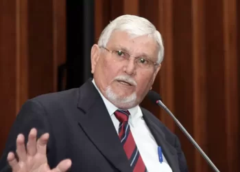 Deputado petista critica invasão à fazenda de dirigente do partido