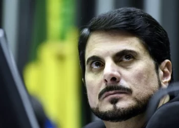 Lula vai sofrer impeachment e Flávio Dino será preso’, diz senador Marcos Do Val