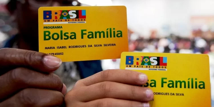 Governo não retomará pagamento do 13º do Bolsa Família, diz ministério