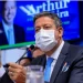 Presidente da Câmara ameaça deputados que falarem palavrões contra Lula e Bolsonaro