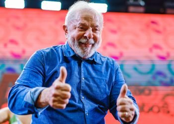 Lula leva sindicalistas à China, mas quem paga a conta?