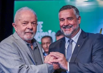 Ministro de Lula esconde do TSE casa no valor de R$ 1,6 milhão