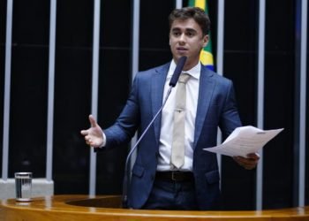 Deputados protocolam pedido para investigar Lula pela compra de parlamentares para evitar CPMI