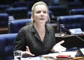 A obsessão de Gleisi pelo Banco Central