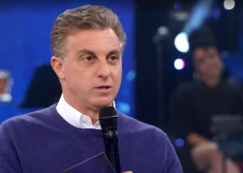 Huck critica decisão do governo Lula: “Retroceder à estaca zero”