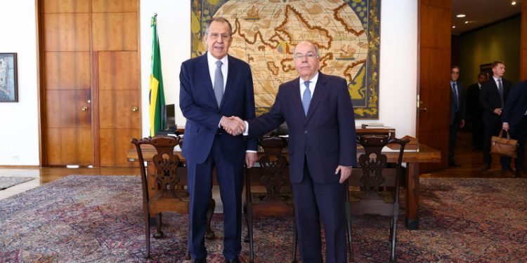 Ministro de Putin chega ao Brasil, se reúne com o Itamaraty e aumenta desconfiança dos EUA