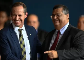 Em nova limpa no GSI, Cappelli exonera 26 servidores e três secretários nacionais