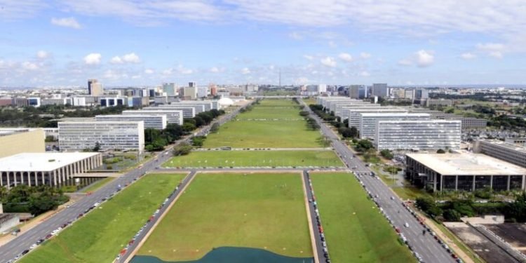 Oposição lança grupo para fiscalizar Governo Lula
