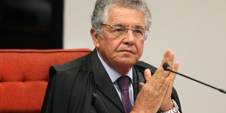 Marco Aurélio defende mandato vitalício no STF, aprova Zanin na Corte e diz que Moraes precisa ‘tirar o pé do acelerador’