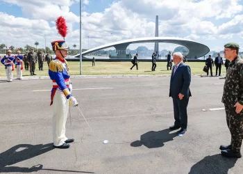 Almoço de Lula com militares tem ancho, mignon e vinho