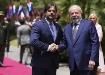 Presidente do Uruguai condena fala de Lula sobre a Venezuela