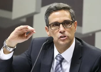 Petistas esbravejam contra manutenção de juros em 13,75%