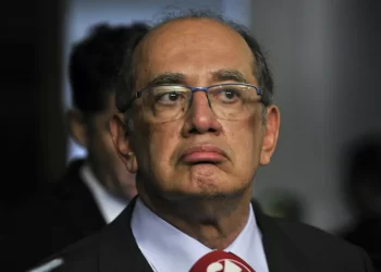 Câmara Municipal de Curitiba aprova desagravo contra Gilmar Mendes