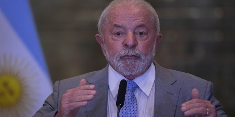 Juiz que quis mandar Lula a presídio é dispensado por Dino
