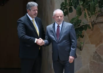 Projeto da Censura: Lira se reúne com Lula para dar uma péssima notícia (para ambos)