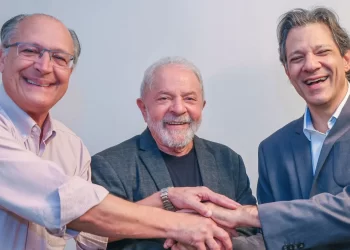 Haddad recua e muda programa para baratear carros