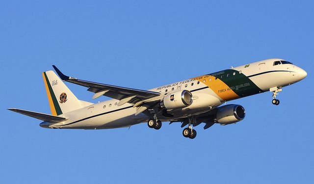 Ministros de Lula aproveitam aviões da FAB para passar fim de semana em casa