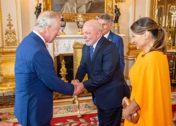 Divulgados mais gastos luxuosos de Lula e Janja na coroação do rei Charles III