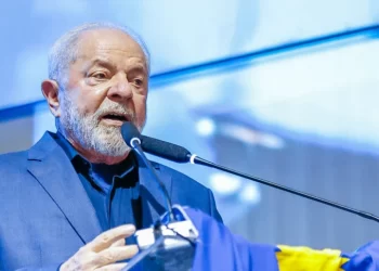 No Foro de São Paulo, Lula diz o que pensa sobre costumes, família e patriotismo