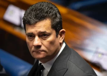 Justiça Eleitoral do Paraná mantém ação que pode levar à cassação de Moro