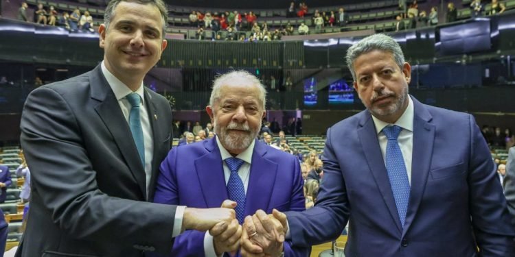Lula ‘abre o cofre’ das emendas