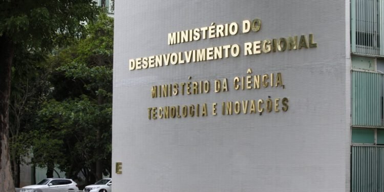 PF evacua prédio do Ministério do Desenvolvimento por suspeita de bomba