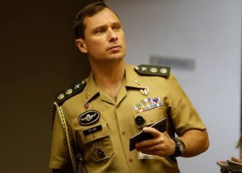 Tenente-coronel Mauro Cid diz que ficará em silêncio na CPMI