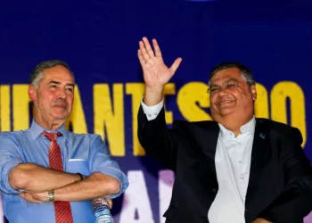 Dino sai em defesa de Barroso e diz que fala sobre bolsonarismo foi interpretada rigorosamente