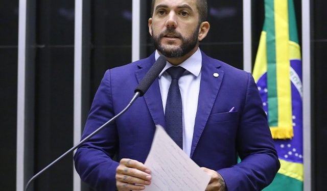Comissão da Câmara aprova projeto que aumenta pena para quem usa inocente para dissimular tráfico de drogas