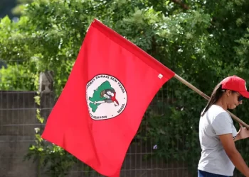 CPI do MST: “Vi uma mulher ser enrolada no colchão pra ser queimada viva”