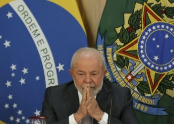 Tesourada do governo Lula corta recursos do Auxílio Gás