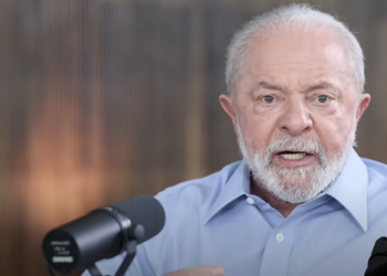 ‘Você é um covarde. Quem anda armado é um covarde’, critica Lula