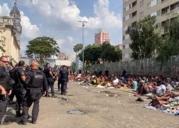Polícia Civil e GCM realizam operação contra tráfico de drogas na Cracolândia