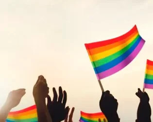 O próprio STF derruba decisão de Barroso sobre prisão de pessoas trans