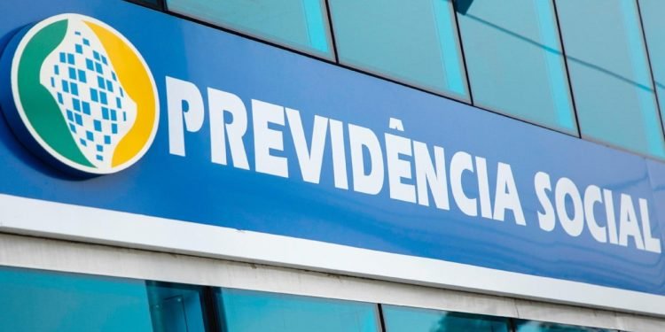 Governo Lula fará corte de R$ 20 bilhões com pente-fino no INSS
