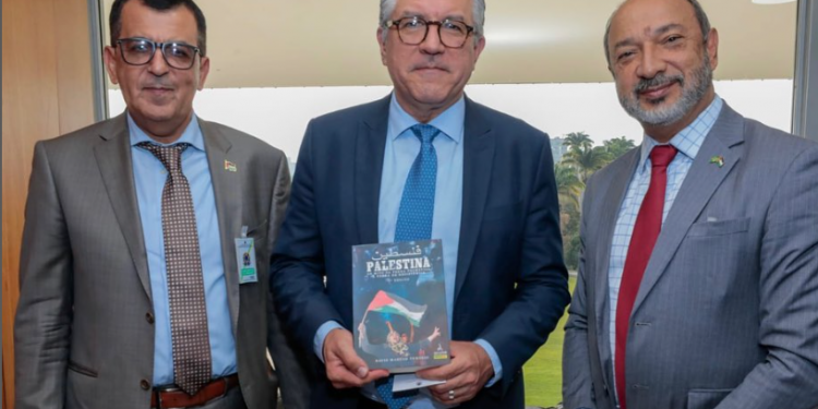 Padilha recebeu no Planalto apoiador do Hamas antes do atentado