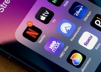 Ministra da Cultura propõe regulamentação de plataformas de streaming no Brasil