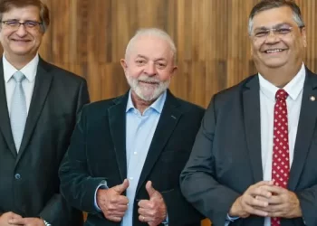 A reta final de Dino e Gonet em meio a semana decisiva no Congresso