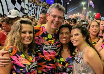 Ministro de Lula vai a carnaval e paga diárias com verba pública