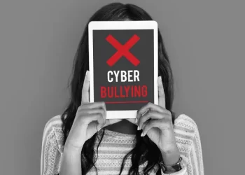 Lula sanciona lei que criminaliza bullying e cyberbullying