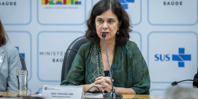 Pronunciamento da ministra da Saúde destaca gravidade da situação da dengue no Brasil