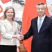Gleisi Hoffmann vai à China para ‘promover alinhamento’ do PT com Partido Comunista