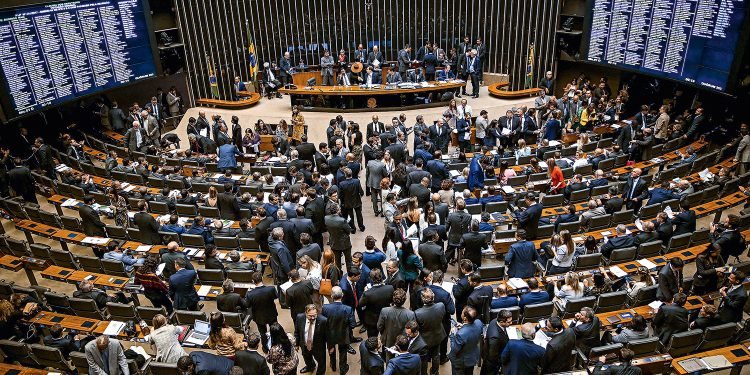 Por 304 votos a 136, Câmara dos Deputados aprova volta do DPVAT