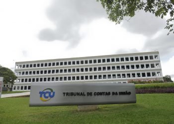 TCU identifica irregularidades em contratos da Eletrobras