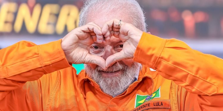 TCU indica superfaturamento de R$ 12 milhões em contrato da Petrobras