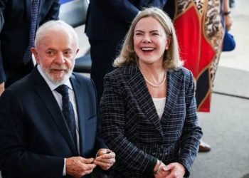 Gleisi em vídeo: “O juro tá alto? Pega o empréstimo do Lula”