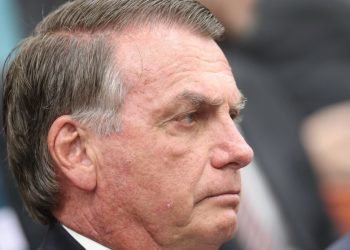 Ex-presidente Jair Bolsonaro decide não comparecer ao segundo dia de julgamento no STF