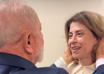 Além de Lula, Alcolumbre, Dilma e outros políticos celebram Oscar