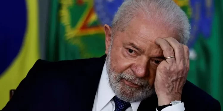 Governo prevê colapso fiscal em 2027, mas ignora revisão nos precatórios